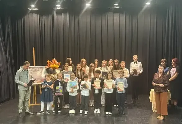 Jubileuszowy 30. Jesienny Konkurs Recytatorski w Opolskim Centrum Kultury – sukcesy uczniów „Dwójki”